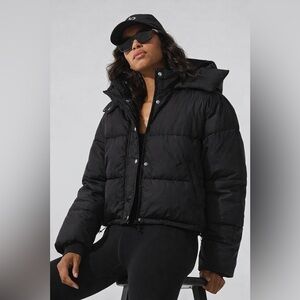 Yimoon Womens Winter Cropped Puffer Jacket Size M